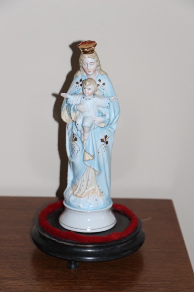 Biscuit porselein OLV met kind, Ophalen