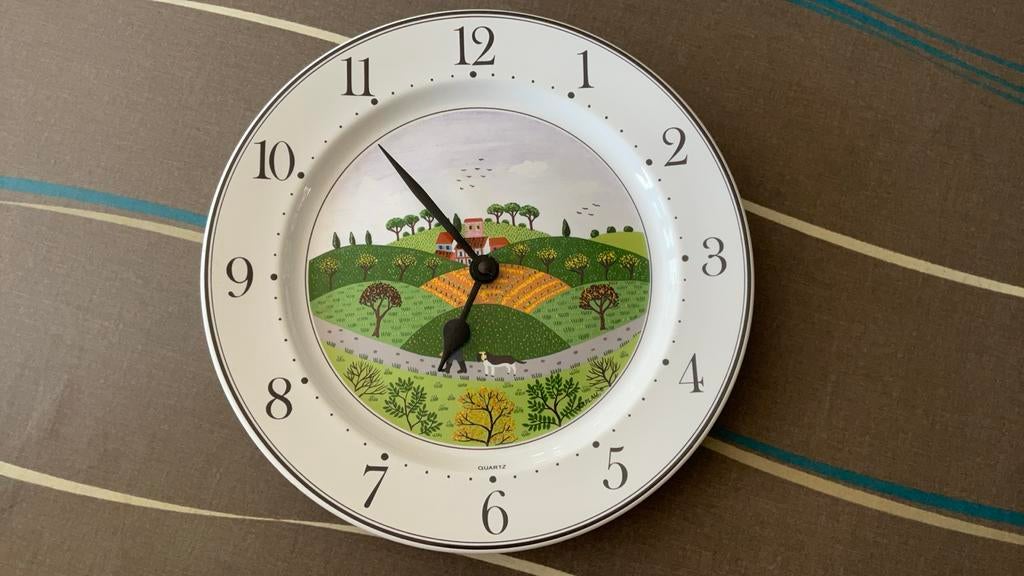 Klok quartz  VILLEROY & BOCH, Huis en Inrichting, Ophalen, Zo goed als nieuw, Wandklok