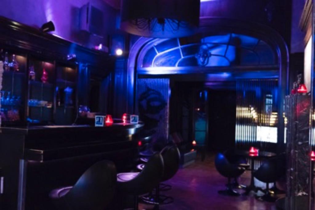  HELLOWEEN PROMO,UV 3 MONTUREN VOOR BUITEN Water dicht, Ophalen, Zo goed als nieuw