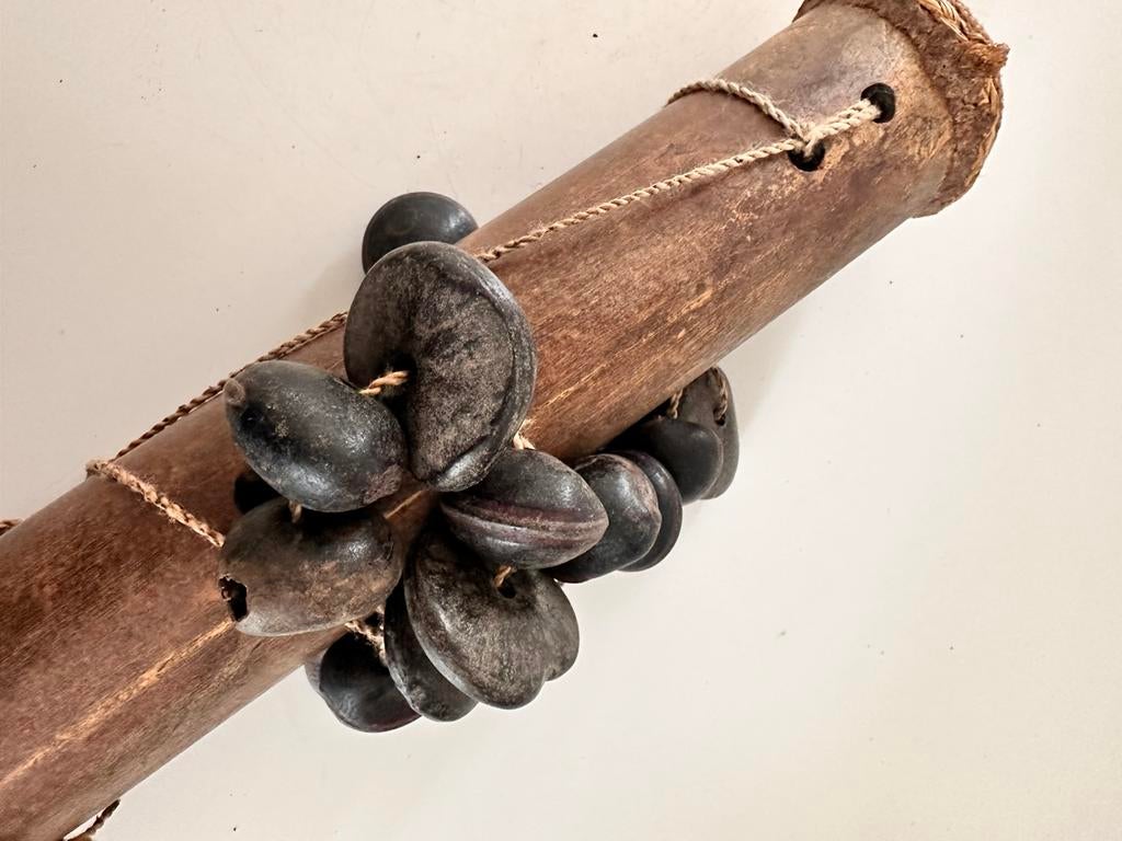 Antieke Kuba handdrum met noten 1930 collectie  Antropoloog, Verzenden