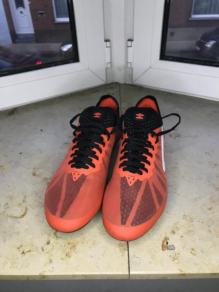 voetbalschoenen UMBRO VELOCITA VI PRO FG, Ophalen of Verzenden, Zo goed als nieuw, Schoenen