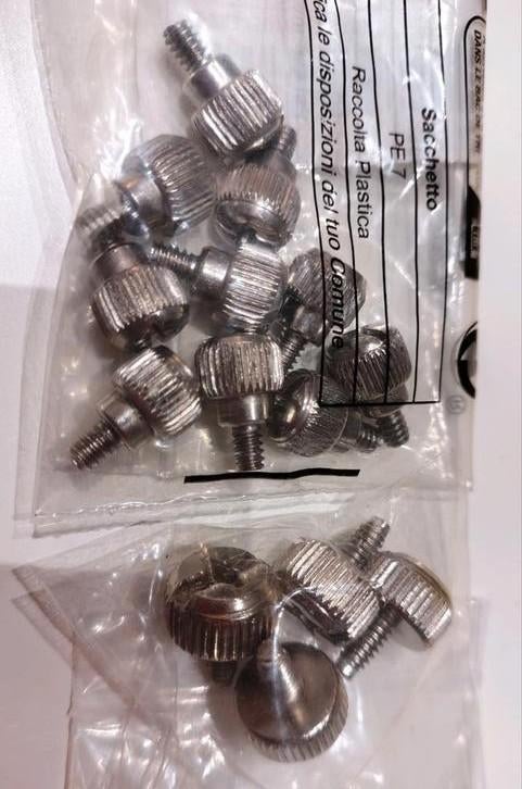 Duimschroefset voor gebruikte computerbehuizing/PC-toren., Computers en Software, Ophalen of Verzenden