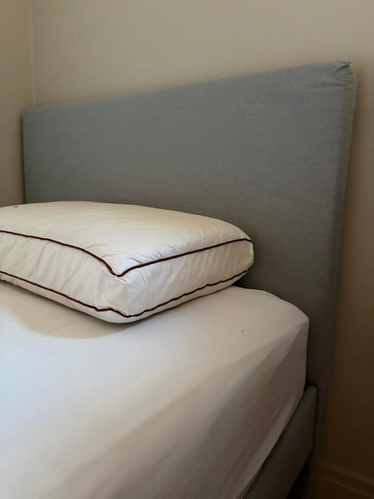 Lit 1 personne Ikea, Enfants & Bébés, Chambre d'enfant | Lits, Enlèvement, Comme neuf, Matelas