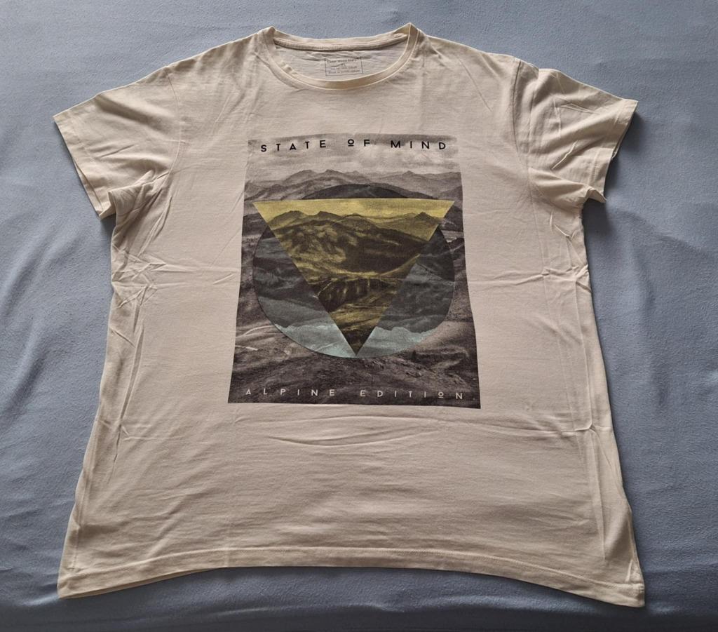Te koop nieuw beige T-shirt van Primark met print (maat: XL), Vêtements | Hommes, T-shirts, Neuf, Enlèvement ou Envoi, Cedar Wood State