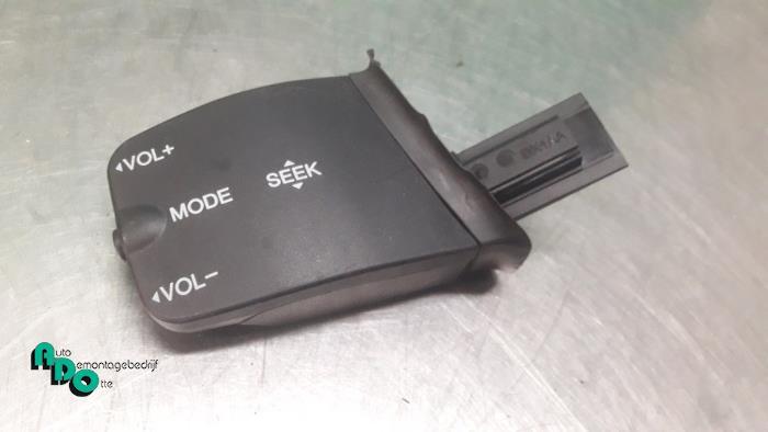 Commande radio volant d'un Ford Focus (Focus 04-), Autos : Pièces & Accessoires, Commande, Ford, Utilisé, 3 mois de garantie, Enlèvement ou Envoi