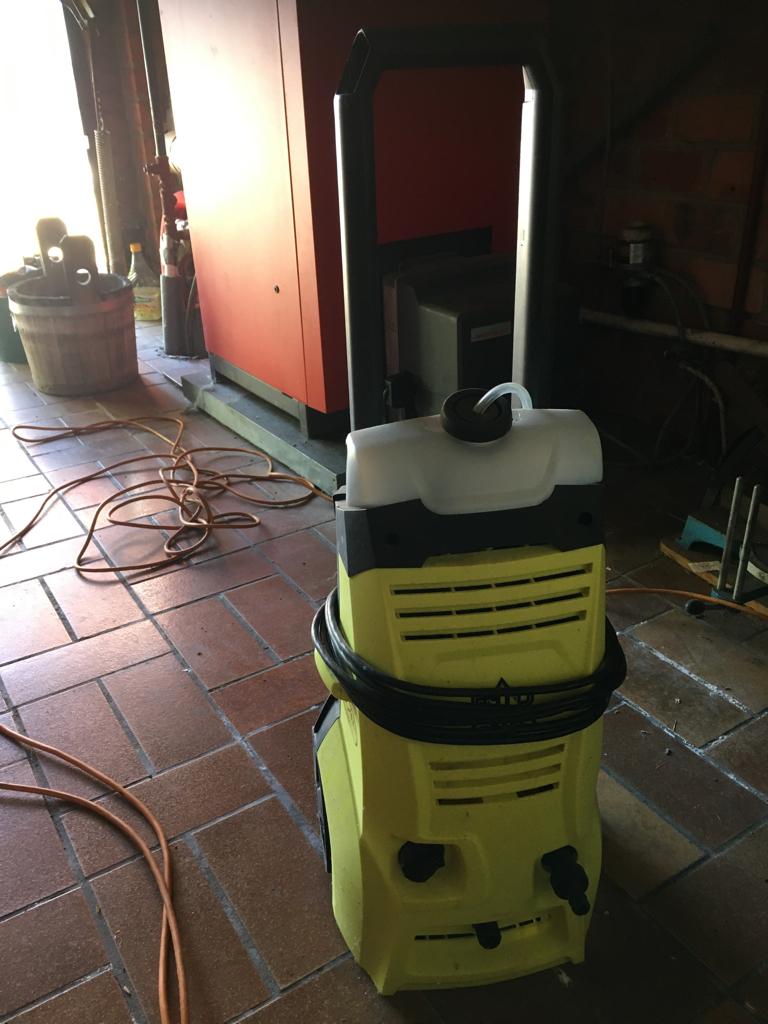 Hoogdruk reiniger, Huis en Inrichting, Schoonmaakartikelen, Ophalen, Schoonmaakmiddel