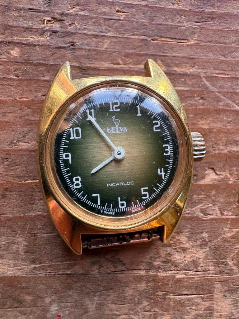 Montre Dames vintage HELVA SWISS 7rubis PLAQUÉ OR bon etat, Bijoux, Sacs & Beauté, Montres | Anciennes | Antiquités, Montre-bracelet