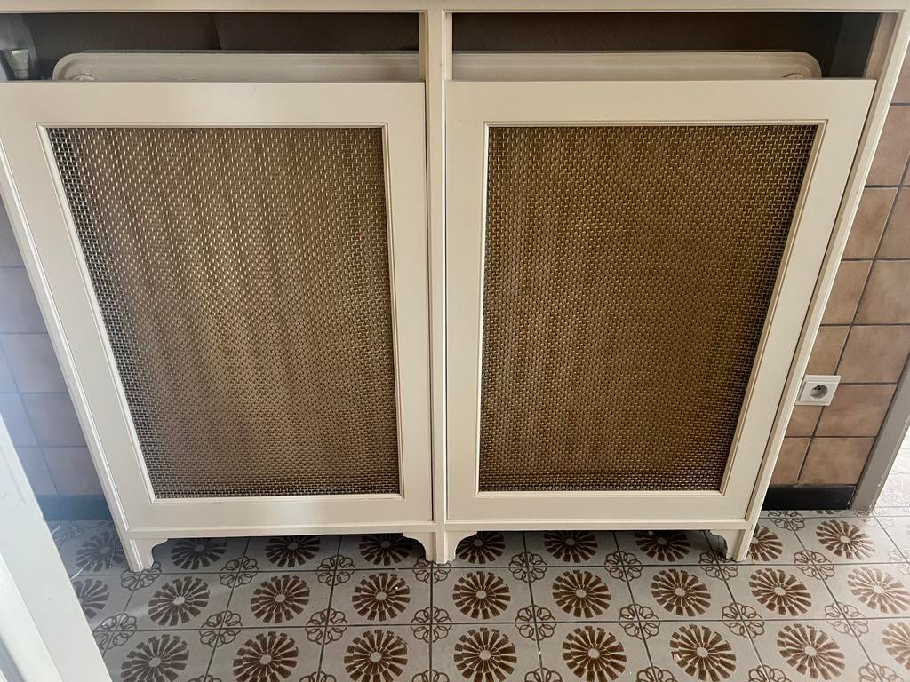 Radiotor kast, Doe-het-zelf en Bouw, Ophalen, Zo goed als nieuw