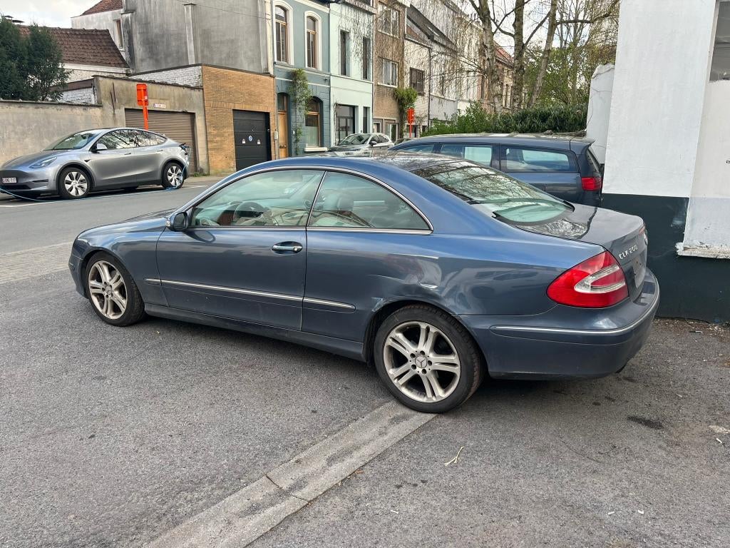 Mercedes Benz CLK 200 Kompressor / 2004 / Benzine/255.800 KM, Autos, Achat, Automatique, Particulier, Coupé