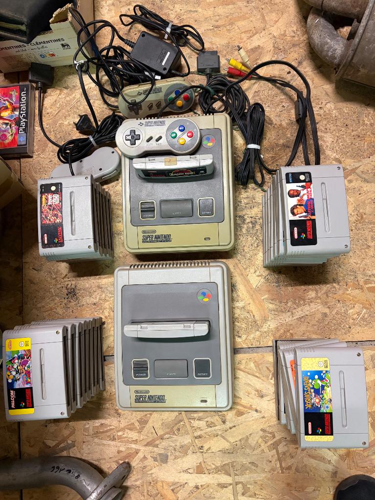 Lot  2 Console Nintendo NES et 29 jeux + Nintendo Scope 6, Consoles de jeu & Jeux vidéo, Enlèvement, Utilisé, Avec 3 manettes ou plus