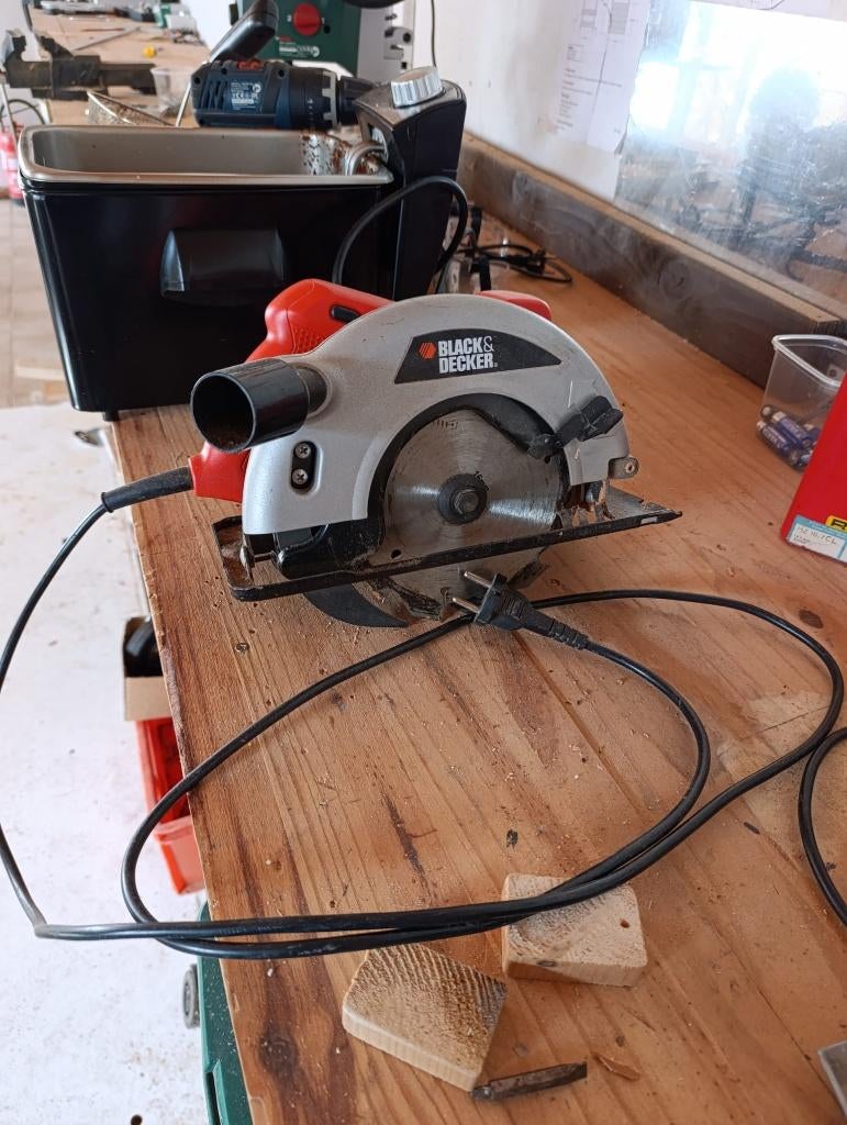 Cirkelzaag black&decker, Ophalen, Gebruikt, Cirkelzaag, 70 mm of meer