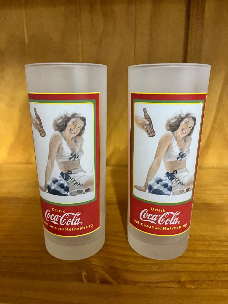 Coca Cola glazen 2 dezelfde glazen 7 cm breed x 17,5 cm hoog, Verzamelen, Ophalen, Nieuw, Frisdrankglas