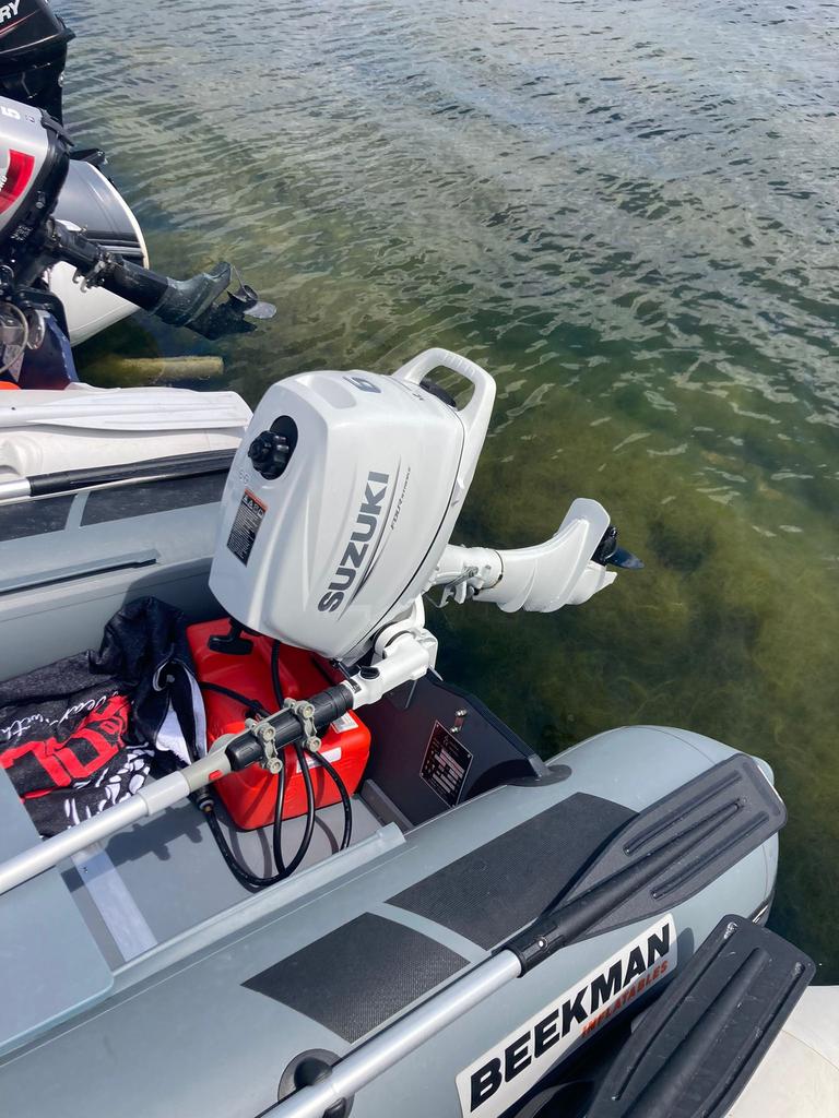 Beekman boot + 6pk suzuki motor, Watersport en Boten, Rubberboten, Zo goed als nieuw, Ophalen