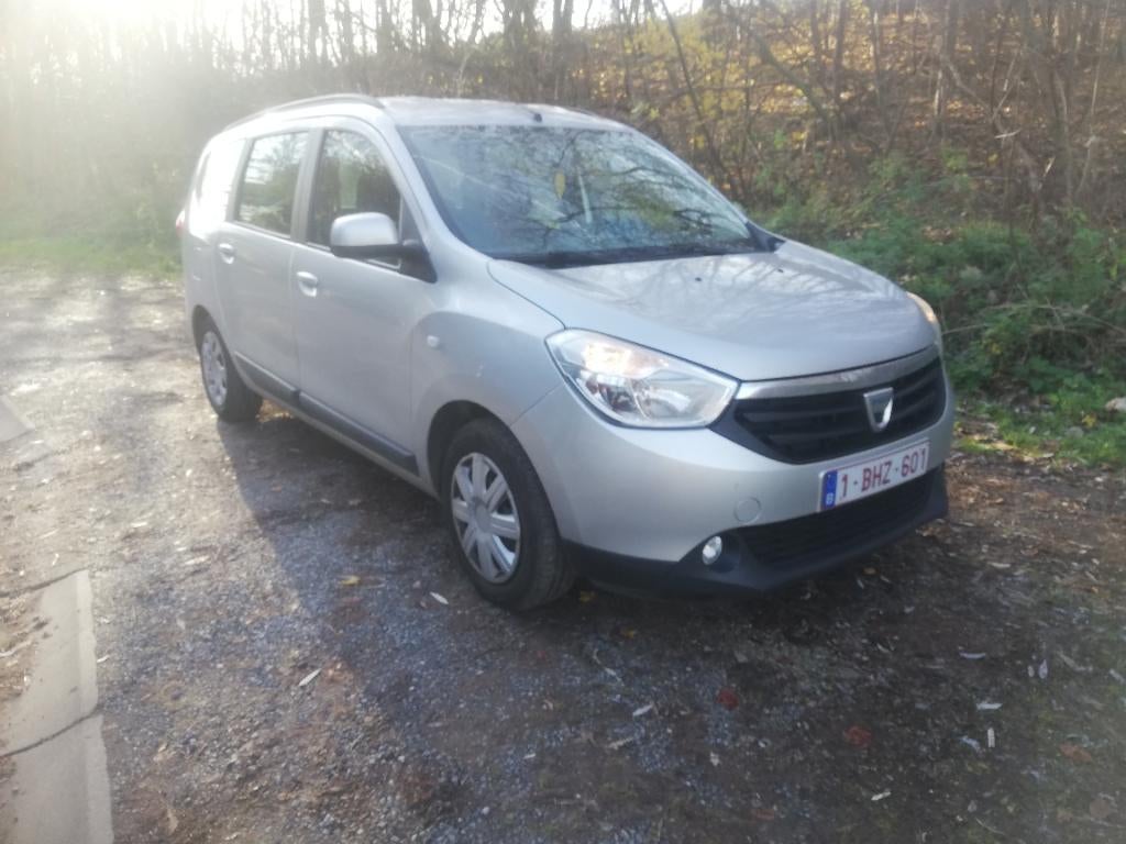 Dacia Lodgy 1.6 benzine 5 plaatsen, Autos, Dacia, Argent ou Gris, Boîte manuelle, Noir, 5 portes