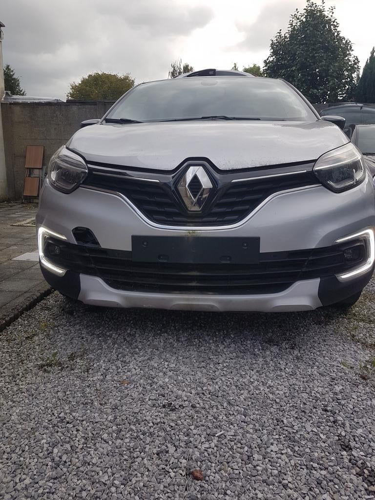 Renault captur 1.2 benzine bj 2018 km 10.416km erst eigenaar, Voorwielaandrijving, Stof, Parkeersensor, 5 deurs