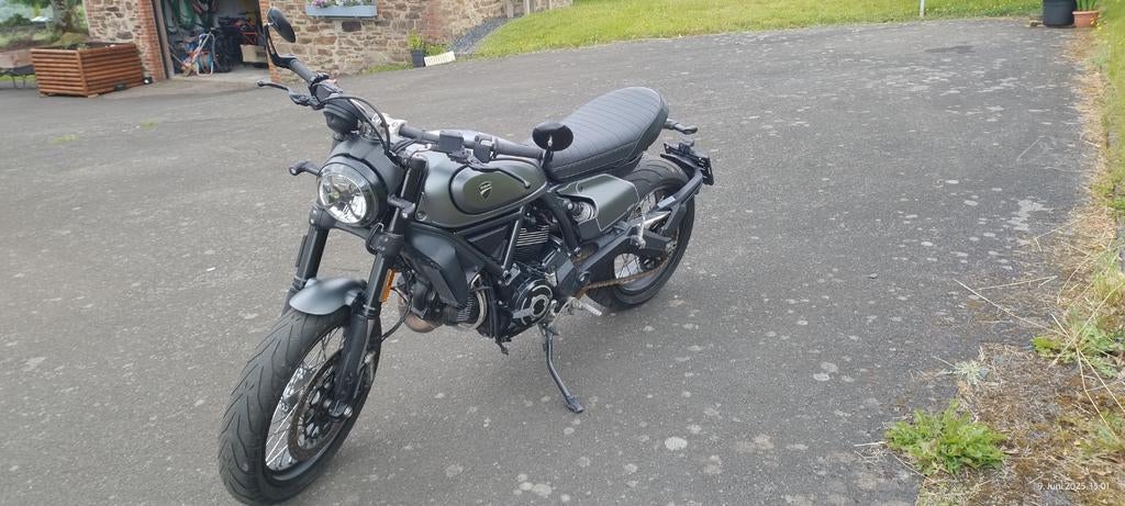 Ducati Scrambler Nightshift, Motos, Motos | Ducati, Poignées chauffantes, Plus de 35 kW, 2 cylindres, Particulier