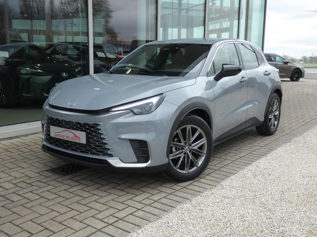 Lexus LBX Hybrid Elegant +LEDER+Elektrische koffer+GSM lader, Overige modellen, 1350 kg, Parkeersensor, 5 zetels