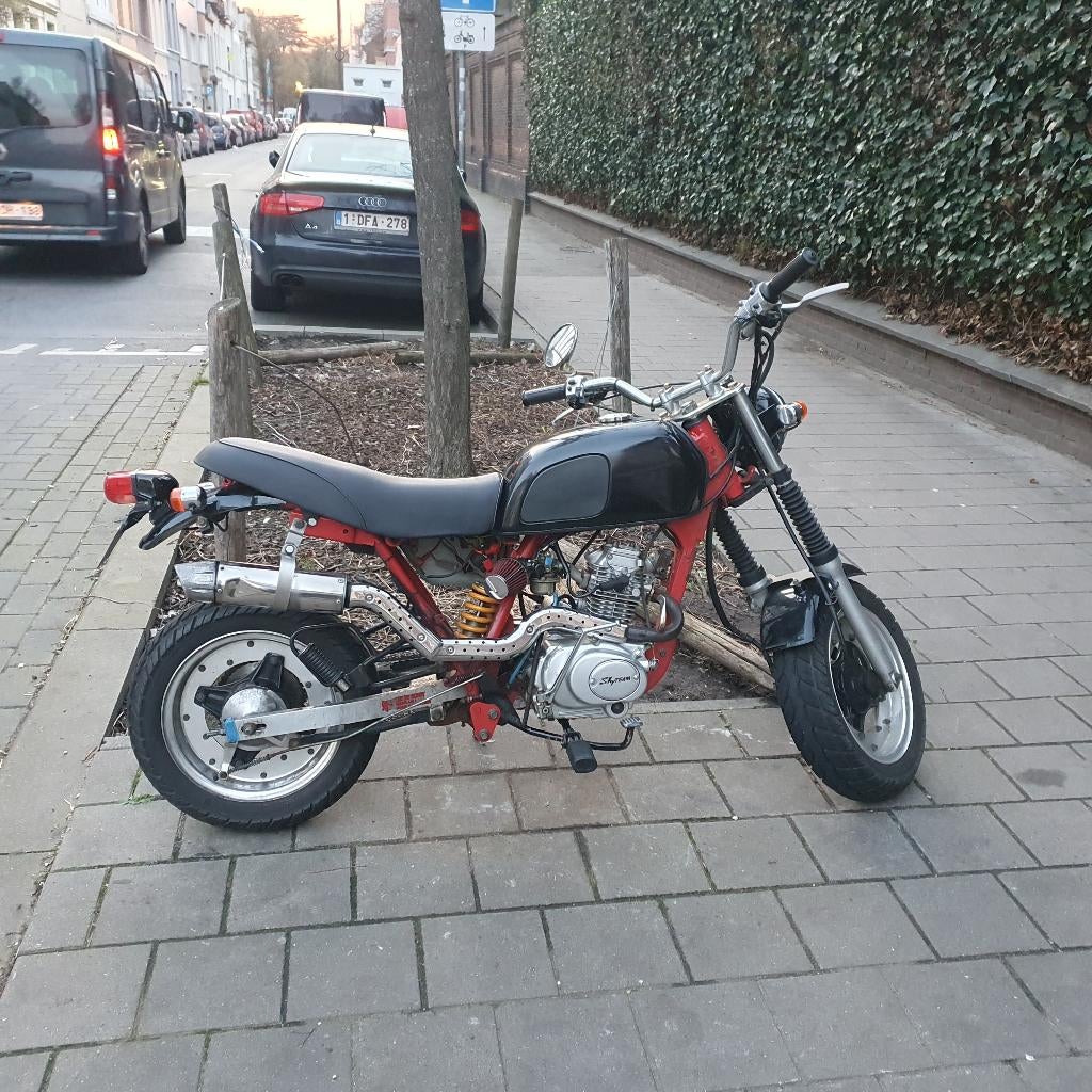 Skyteam Cobra brommer 50cc, Enlèvement