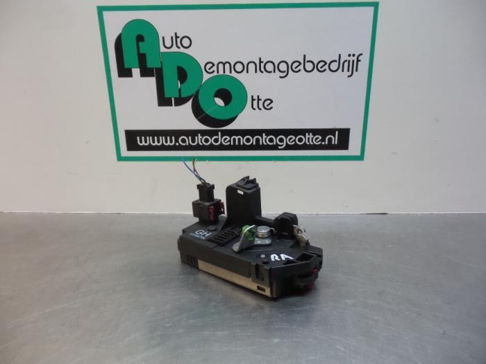 Serrure portière mécanique 4portes arrière droite d'un Op, -, Opel, Utilisé, -