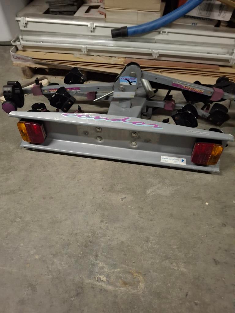 Fietsrek voor op trekhaak, Fietsen en Brommers, Fietsaccessoires | Fietsenrekken, Ophalen