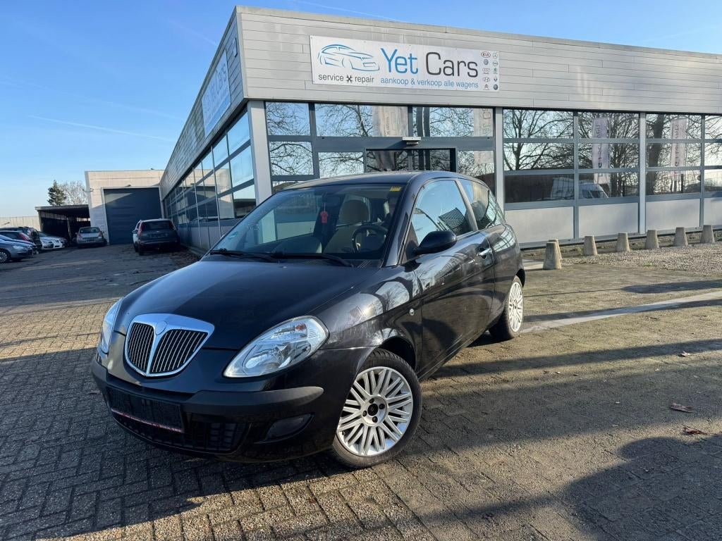 Lancia ypsilon met Keuring verkoop en garantie, Autos, Lancia, Argent ou Gris, Achat, Entreprise, Boîte manuelle