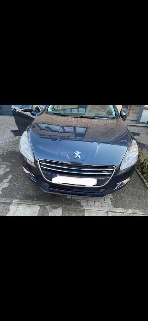 508 sw. Année 2012  1.6 hdi. 277000 km. Avec carnet    Autom, Cuir, Euro 5, Carnet d'entretien, Noir