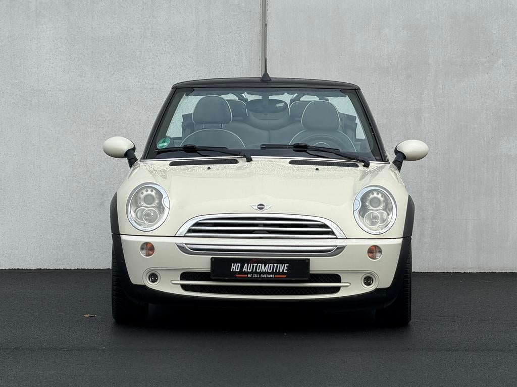MINI CABRIO SIDEWALK 1.6i XÉNON • CUIR • PRET A IMMATRICULER, Autos, Mini, Cuir, Essai à domicile, 174 g/km, Entreprise