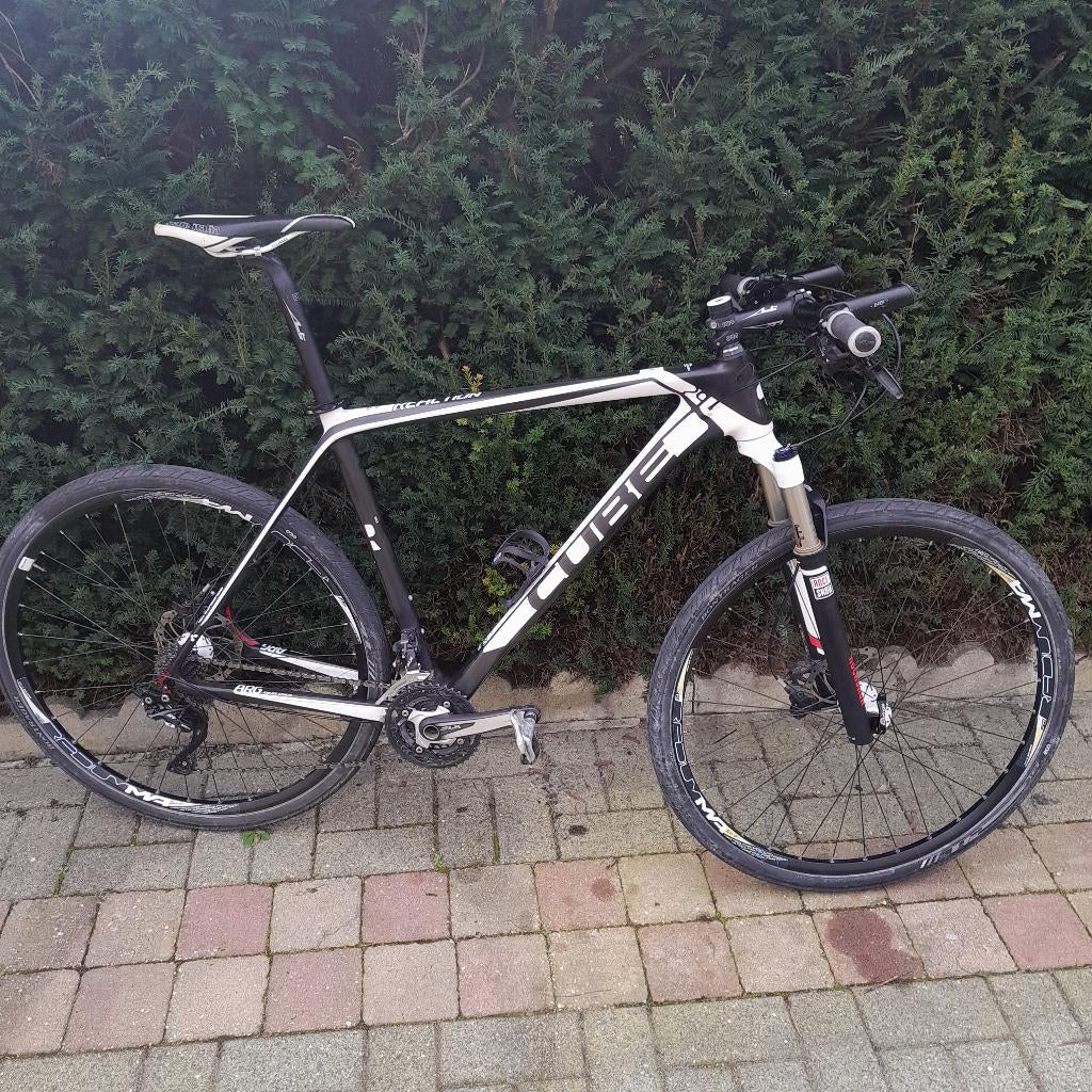 VTT Cube full Carbone Taille XL, Vélos & Vélomoteurs, Autres marques, Comme neuf, Enlèvement, VTT semi-rigide