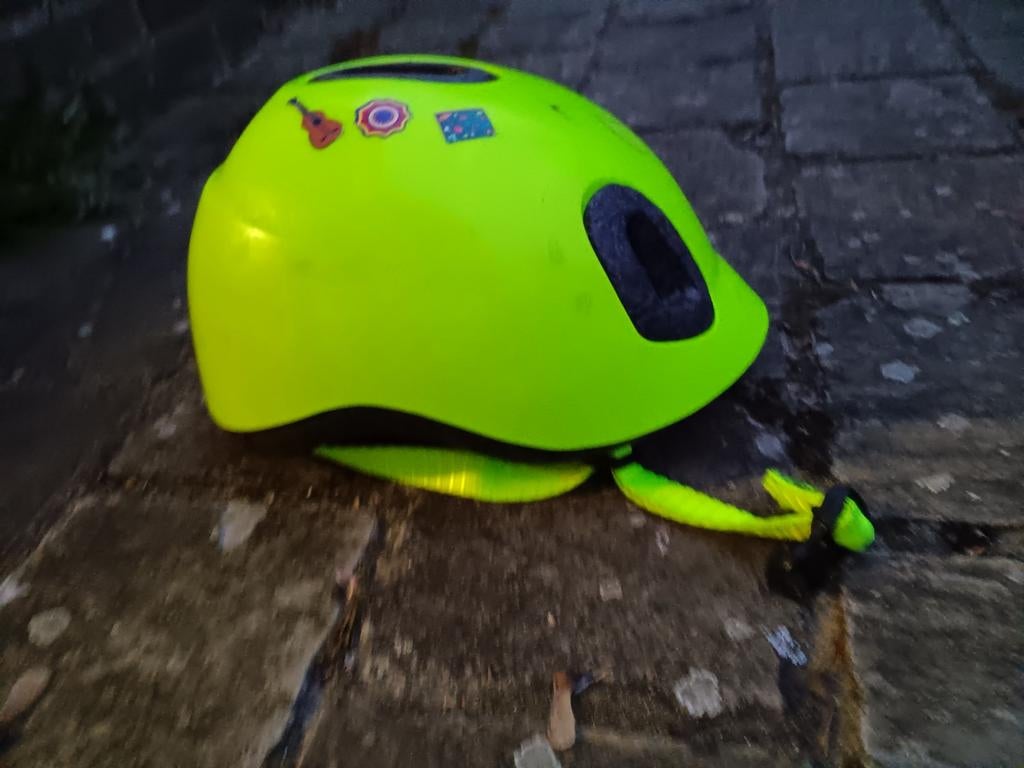 Kinderhelm, Fietsen en Brommers, Ophalen, Zo goed als nieuw, XS