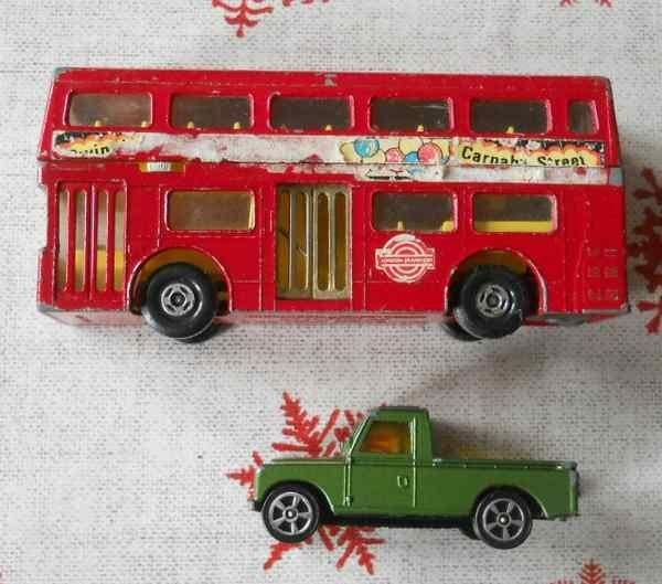Bus à impériale Matchbox + Land Rover Corgi, Enlèvement, Utilisé, Bus ou Camion, Corgi