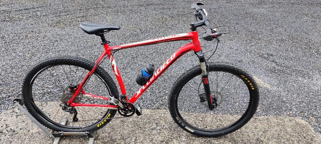 Vélo VTT Specialized Rouge : Taille 23 (XXL), Vélos & Vélomoteurs, Autres marques, Enlèvement, VTT semi-rigide, 53 à 57 cm