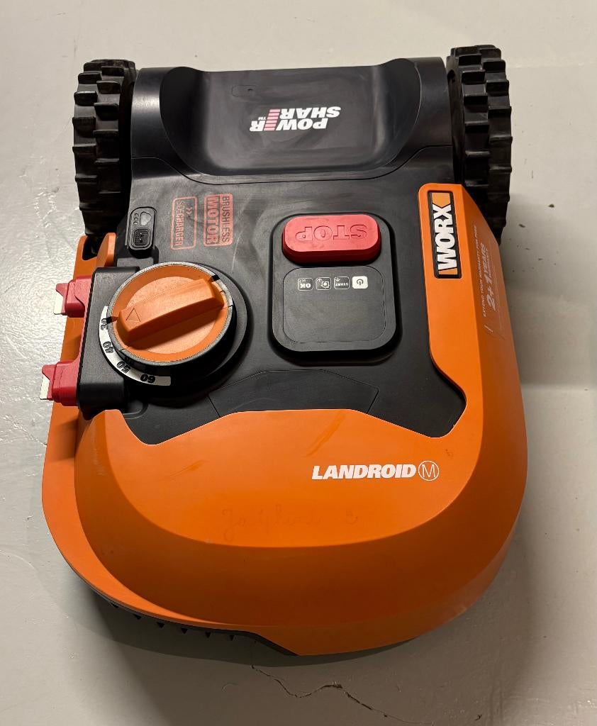 Tondeuse Robot Worx (sous garantie pour 14 mois), Jardin & Terrasse, Tondeuses robotisées, Worx, Moins de 20 cm, Enlèvement, Utilisé