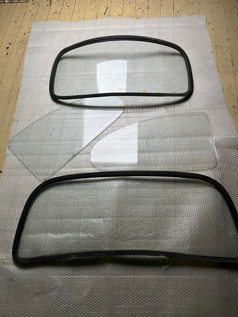 Pare brise av et arr + vitres arrieres laterale cox 1968, Autos : Pièces & Accessoires, Enlèvement, Utilisé