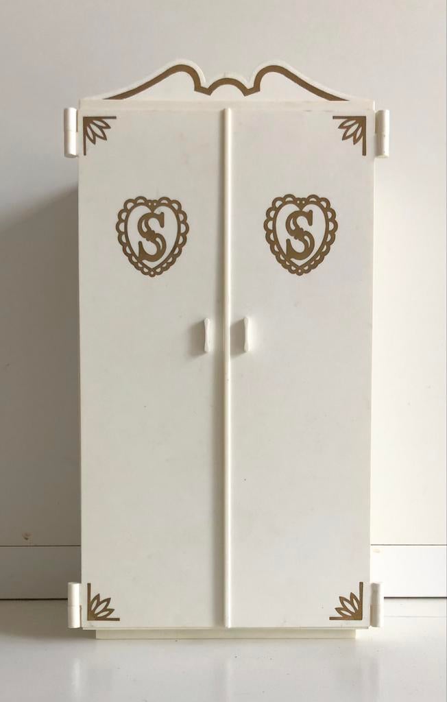 armoire vintage Sindy Pedigree/Barbie des années 1970, Antiquités & Art, Antiquités | Jouets, Enlèvement ou Envoi