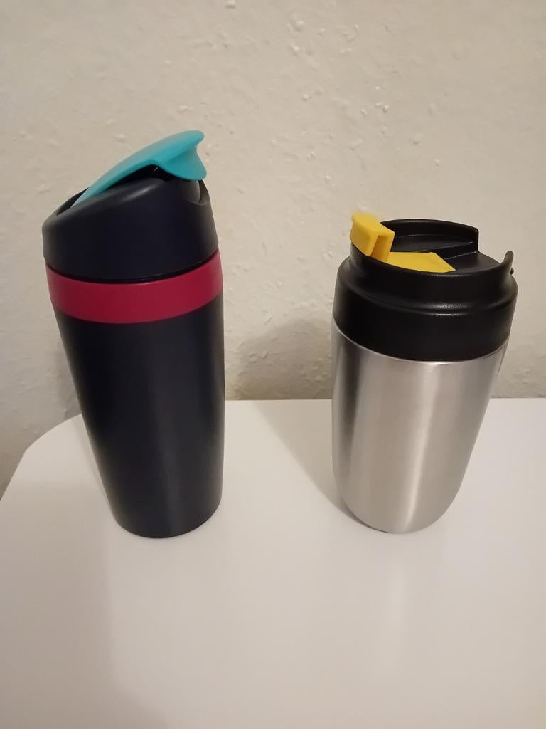 Koffie en isoleerbekers, Ophalen, Zo goed als nieuw