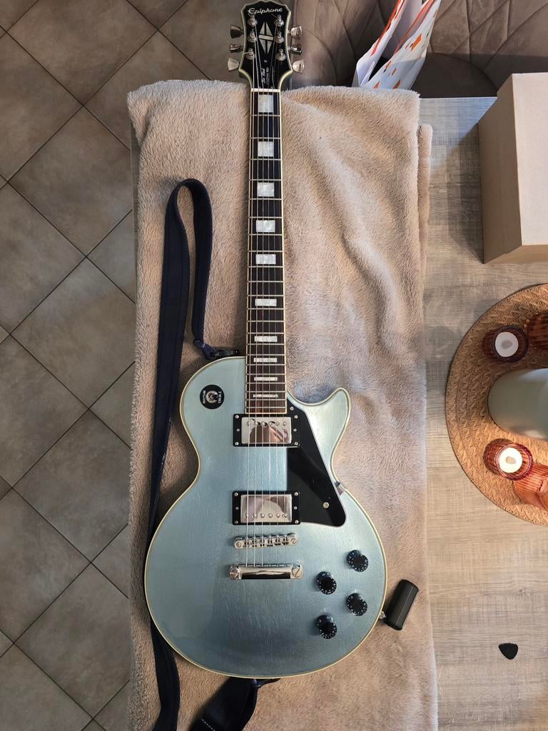 Epiphone les paul custom pro pelham blue limited edition, Muziek en Instrumenten, Snaarinstrumenten | Gitaren | Elektrisch, Zo goed als nieuw