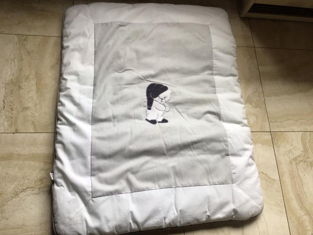 Zachte parklegger met slaapbeertje als figuur. Grijs en wit., Ophalen, Nieuw