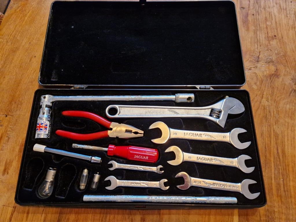 Vintage toolbox gereedschapskoffer Jaguar XJ 1976, Enlèvement ou Envoi, Utilisé