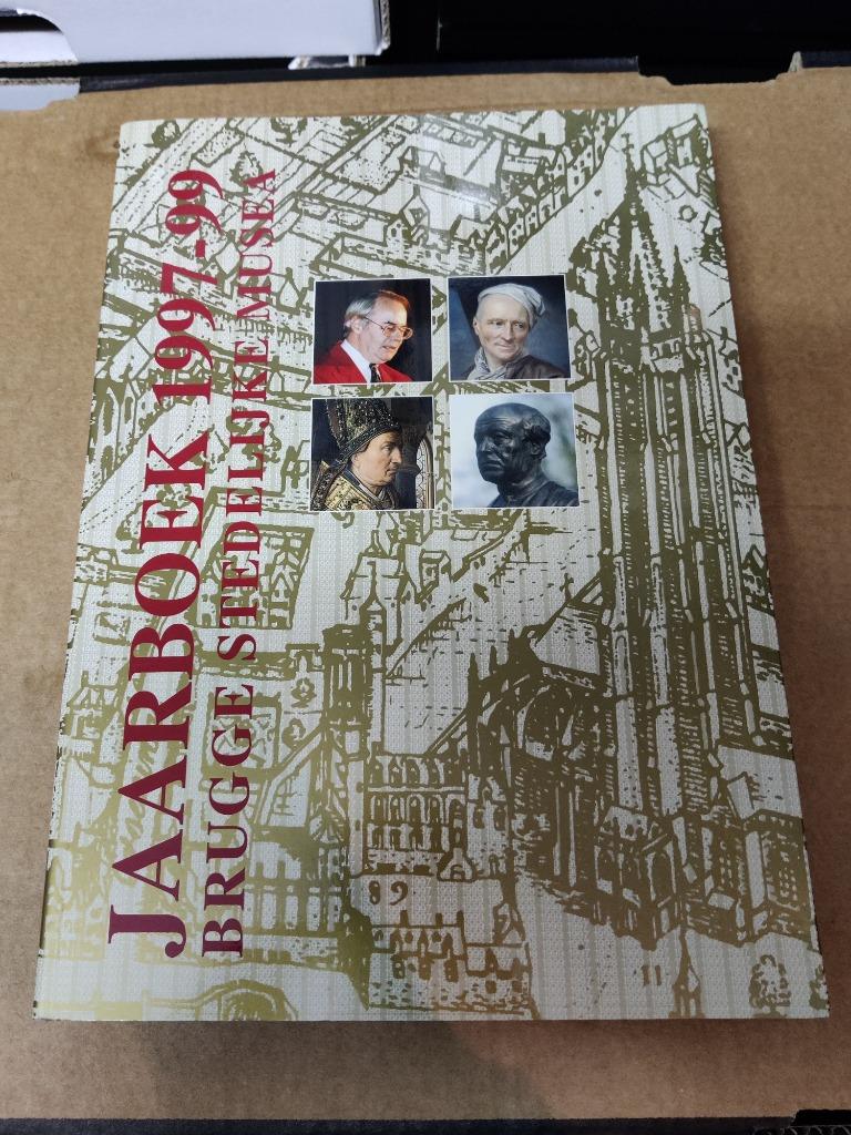 Jaarboek 1997-99 Stad Brugge stedelijke musea, Ophalen of Verzenden, Zo goed als nieuw