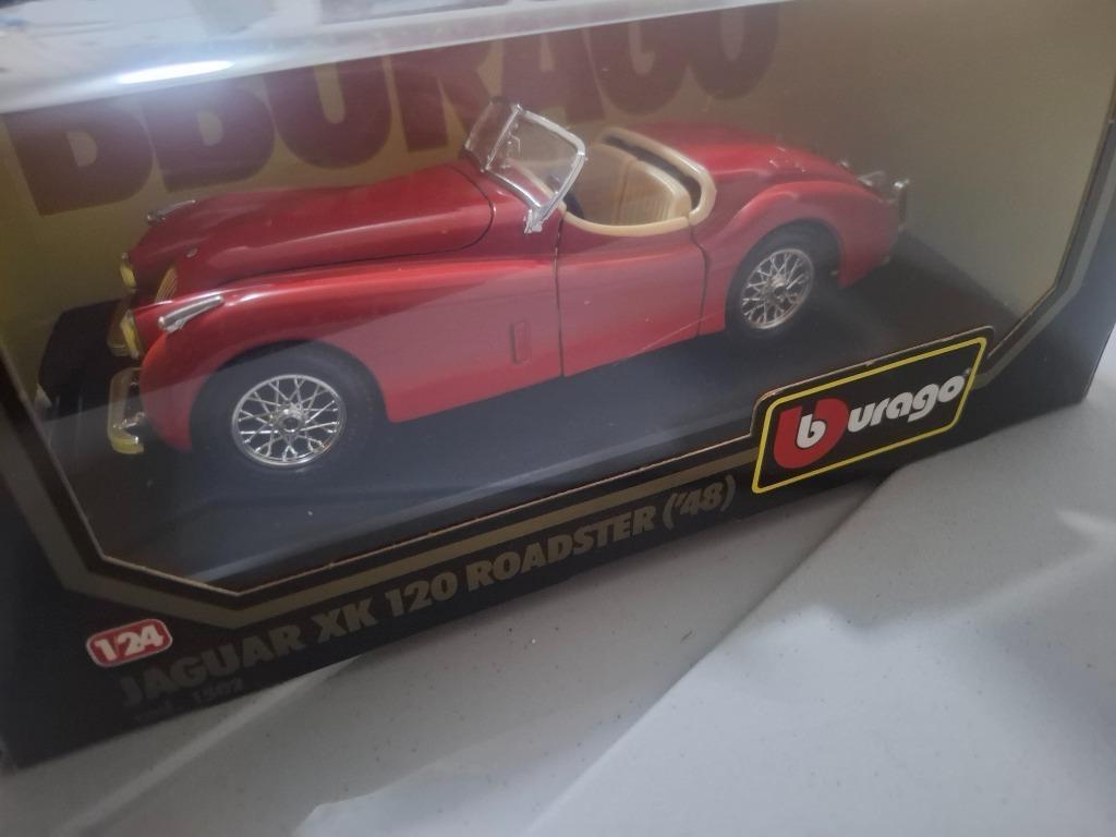 Jaguar XK 120 1/24 Burago, Hobby en Vrije tijd, Modelauto's | 1:24, Zo goed als nieuw, Burago, Ophalen of Verzenden