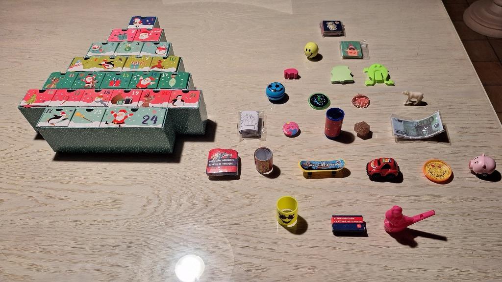 Gevulde, herbruikbare adventskalender (voor kinderen), Diversen, Kerst, Ophalen of Verzenden, Nieuw