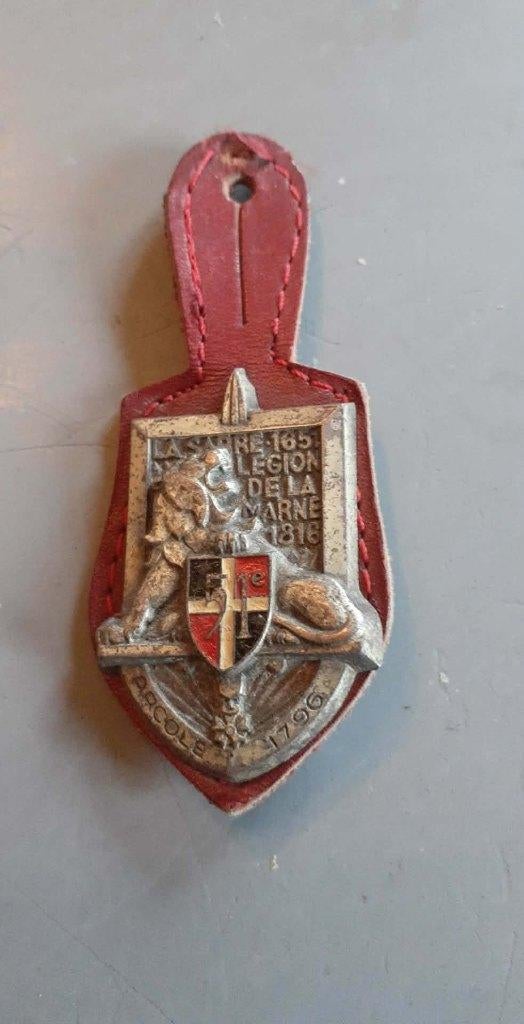 pucelle française 51eme régiment infanterie, Collections, Objets militaires | Général, Enlèvement ou Envoi, Armée de terre, Emblème ou Badge