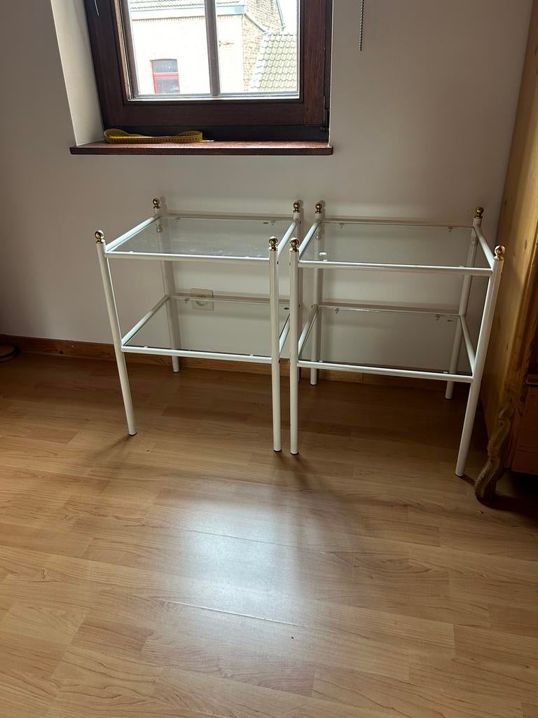 2 tables de chevet, Maison & Meubles, Enlèvement, Utilisé