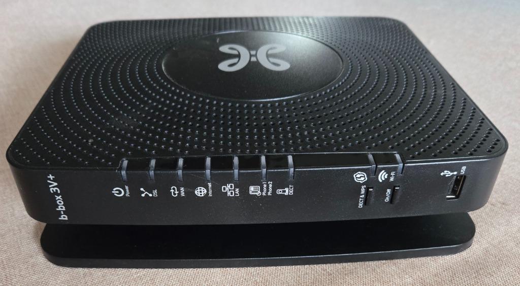 Proximus B-Box 3V+ modem, Ophalen, Zo goed als nieuw, Router met modem, Proximus