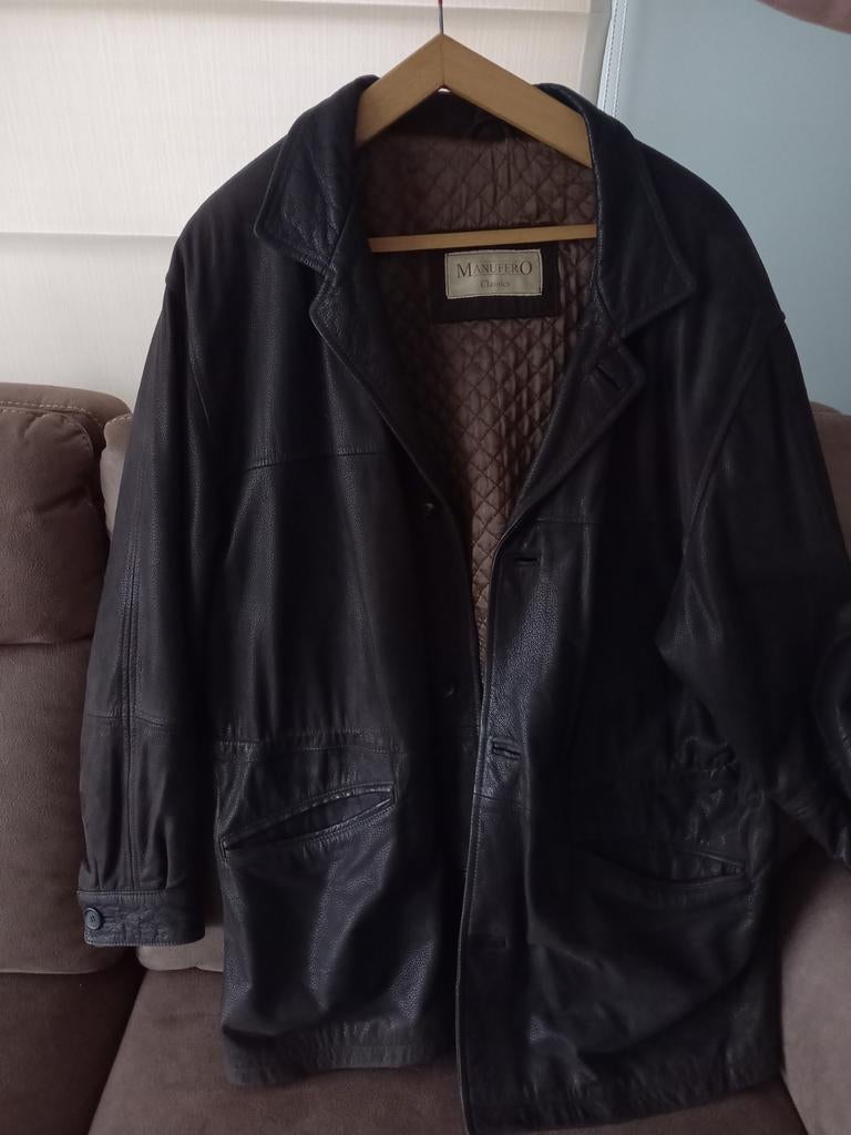 Lederen jas, Ophalen