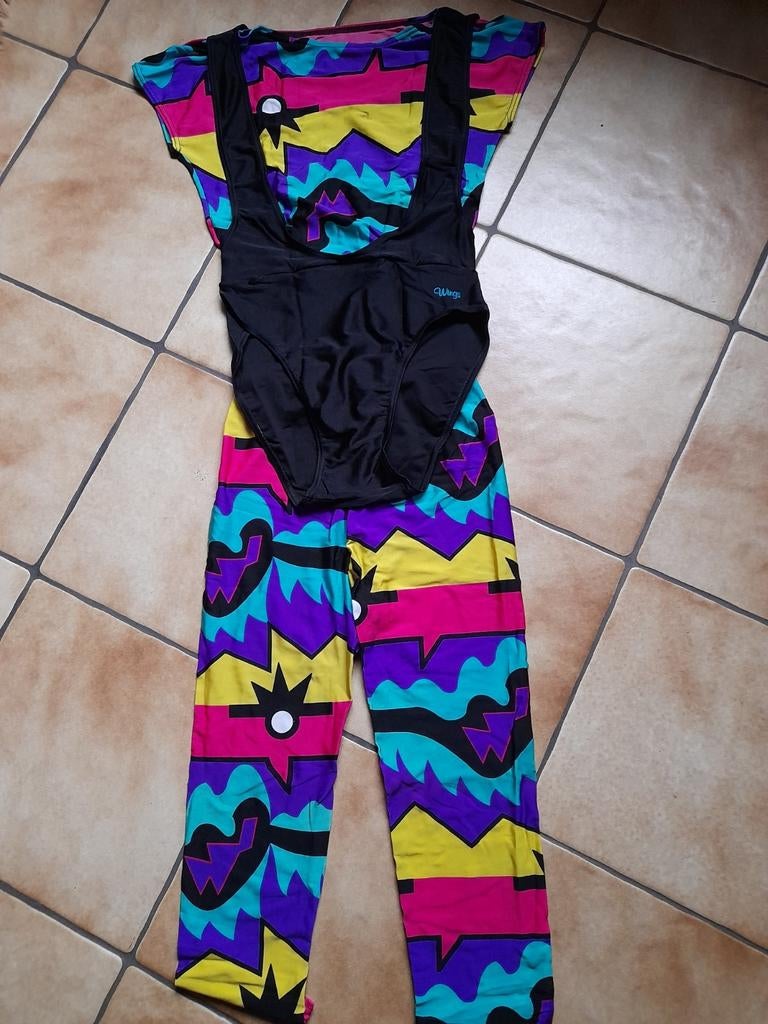 Trainingspak of joggingpak, dames, NIEUW,  Wings, Kleding | Dames, Wings, Ophalen of Verzenden, Nieuw, Maat 38/40 (M)