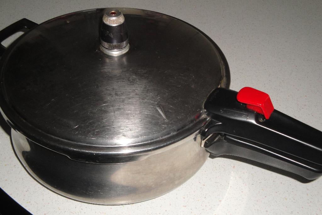 À VENDRE : Autocuiseur Demeyere Silvinox, Inox, Plaque céramique, Enlèvement, Utilisé