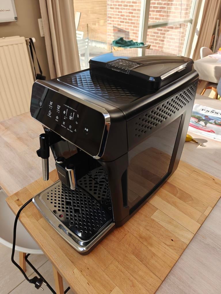 Philips EP2221 koffietoestel, Elektronische apparatuur, Koffiezetapparaten, Refurbished, Ophalen