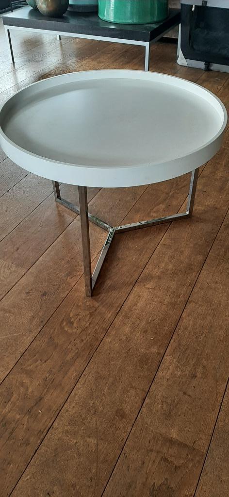 Table d'appoint avec plateau amovible, Enlèvement, Utilisé, Rond, Moins de 45 cm