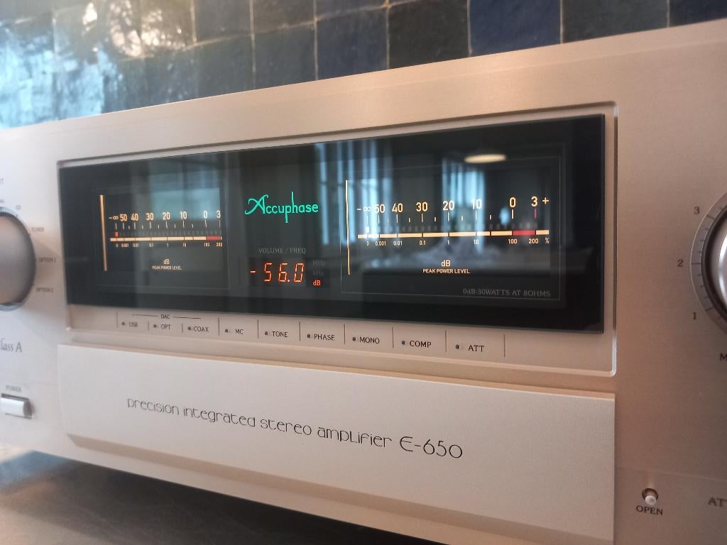 Accuphase E 650, Zo goed als nieuw, Ophalen, Overige merken, Minder dan 60 watt